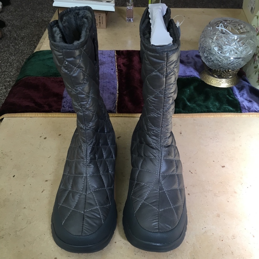 NEW North Face Boots